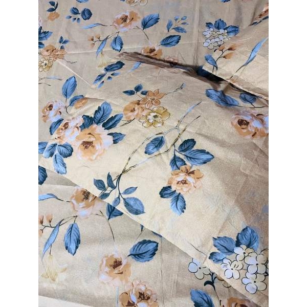 Golden Floral Printed King Size Bedsheet With Two Pillow Covers - Image 3