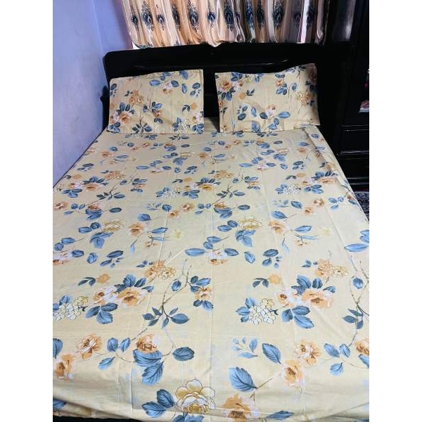 Golden Floral Printed King Size Bedsheet With Two Pillow Covers - Image 4