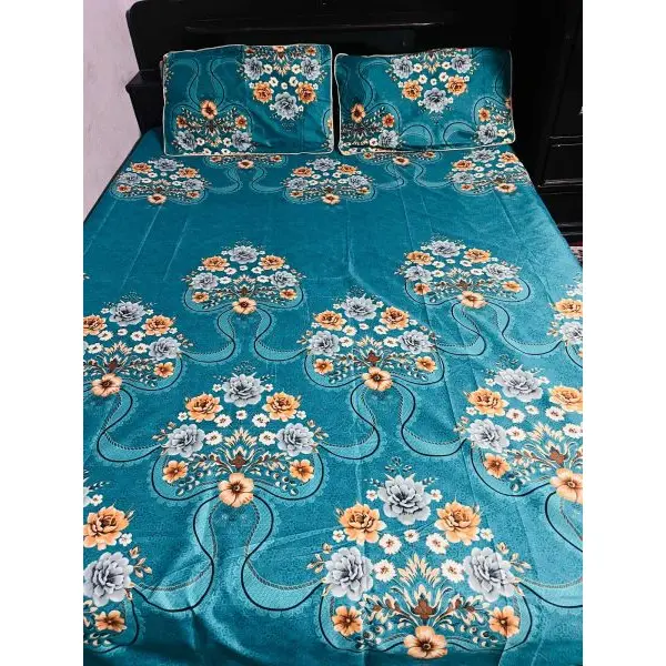 Green Floral Printed King Size Bedsheet With Two Pillow Covers - Image 4