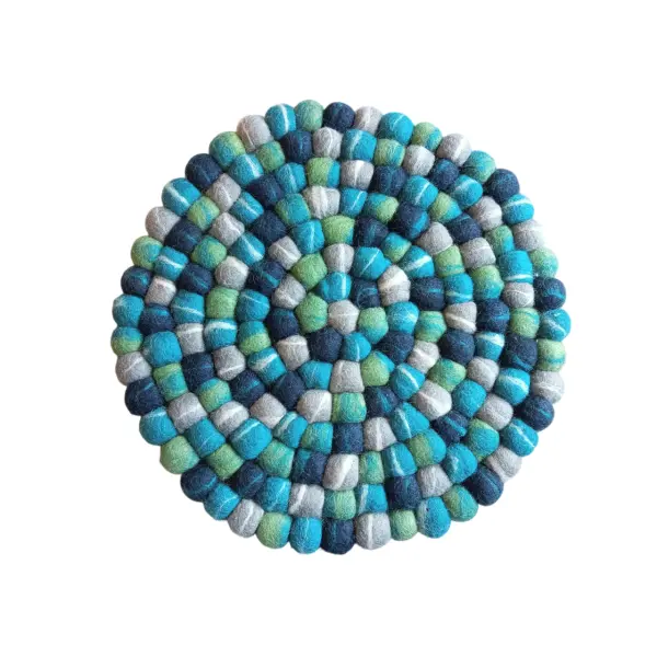 Green Taidai 30cm Round Felt Ball Mat - Image 2