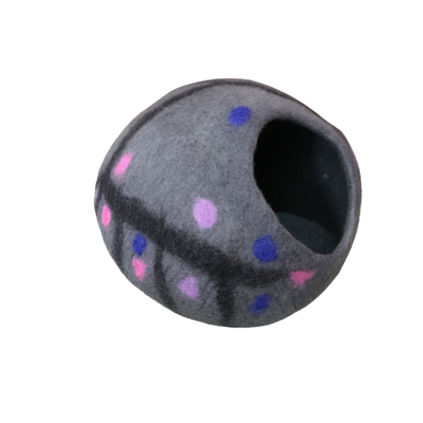 Grey Color Handmade Eco Friendly Felt Cat House - Image 3