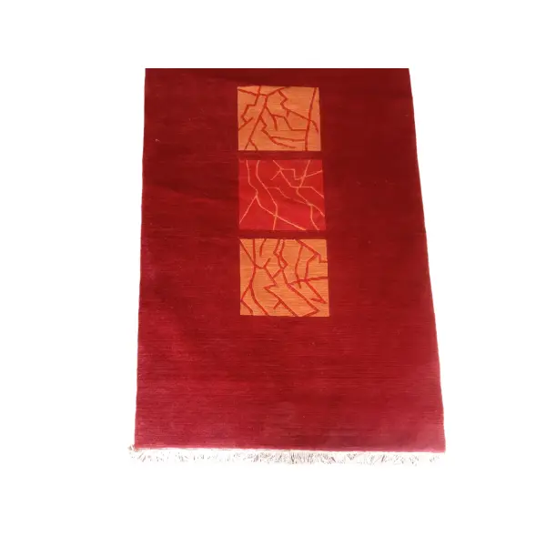 Handknotted Nepali Woolen Carpet – Maroon Color, 60 Knots, 92x162 cm, - Image 4