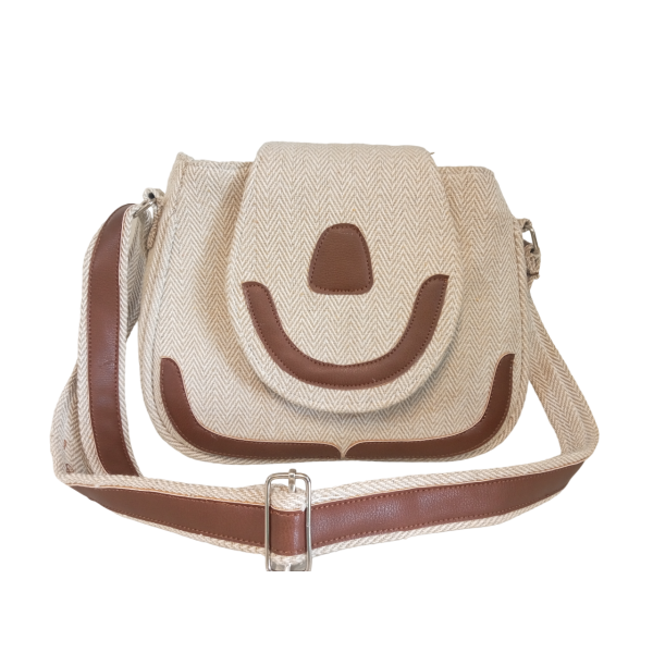 Handmade Beige Women's Shoulder Bag - Image 4