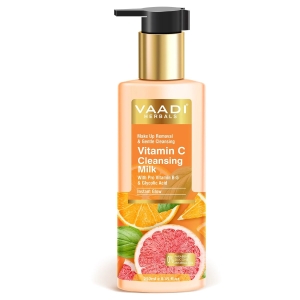 VAADI Vitamin C Cleansing Milk with Pro Vitamin B-5 & Glycolic Acid (250 ml)