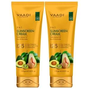 VAADI Sunscreen Cream SPF-25 with Extracts of Kiwi & Avocado (110 gm) (Pack of 2)
