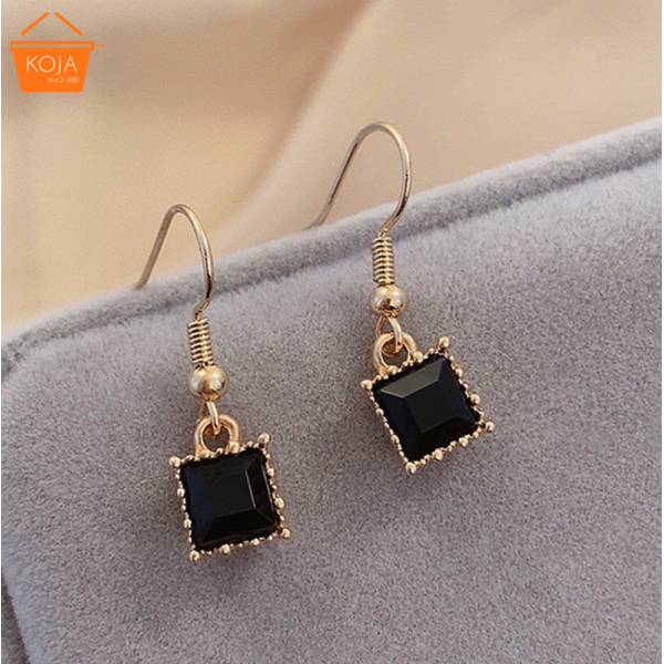 KOJA Korean Elegant Design Stud Shape Earrings - Image 2