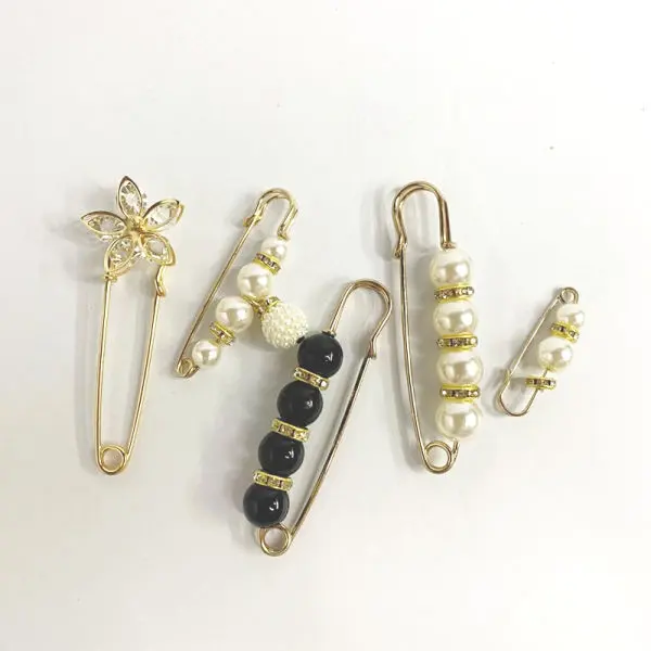 KOJA Korean Style 4 Piece Set Simple Yet Elegant Pearl Broach - Image 2