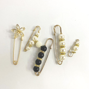 KOJA Korean Style 4 Piece Set Simple Yet Elegant Pearl Broach