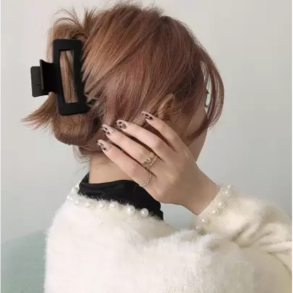 KOJA Matte Hair Clips Thick Hair Large Claw Clip 3.5in Size Accessories Hair Clip Hair Claw - Image 4