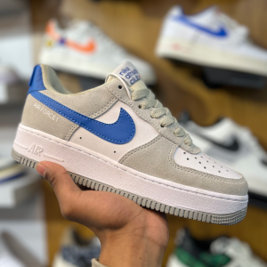 Nike Air Jordan 1 (Blue and Off White)