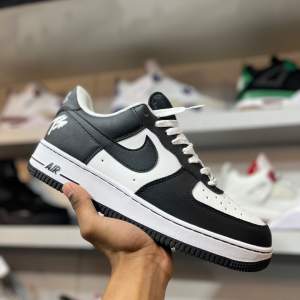 Nike Air Jordan 1 (White and Black)