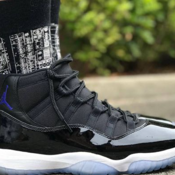 Nike Air Jordan 11 Space Jam - Image 2