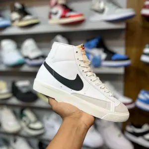 Nike Blazer High
