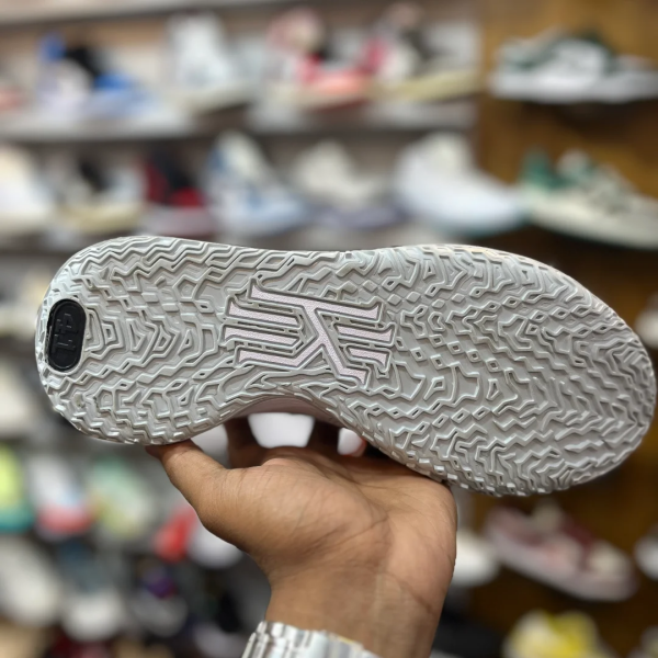 Nike KYRIE 7 (Ring White) - Image 4