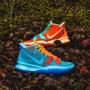 Nike KYRIE 7 (Room Fire Water)