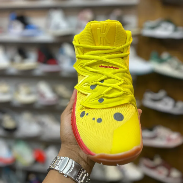Nike KYRIE (Spongebob Square Pants) - Image 2