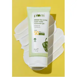 PLUM Tea & Zinc Super-Matte Sunscreen Gel | SPF 50 PA ++++| SPF for Oily Skin