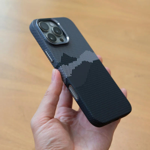 Premium Carbon Fiber Tribal Case with MagSafe Compatibility for iPhone 15 16 Series – Stylish