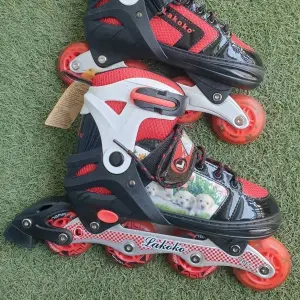 Roller Skets Shoes Adjustable 38-41 Europian Size in Red and Black Colour By Mitrata