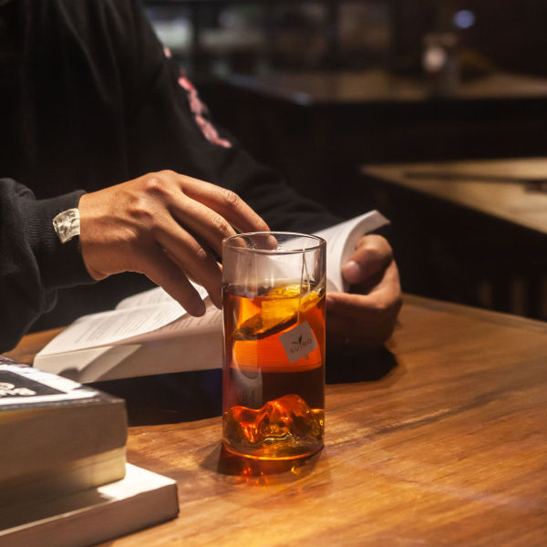 Rose Black Tea Natural Flower Blend For Glowing Skin, Relaxation and Heart Health - Suiro Teas 5 Tea bags - Image 2