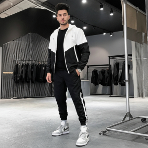 ( Set Of 2 ) Stretchable Summer Lightweight Jacket And Jogger Set For Men's.