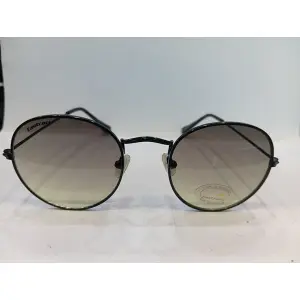 Shiny Black Round Unisex Sunglasses M259GR5V
