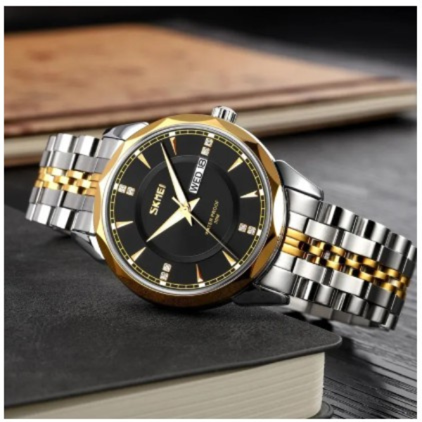 Skmei Luxury Quartz Movement Fashionable Day And Date Function Waterproof Watch - Image 3