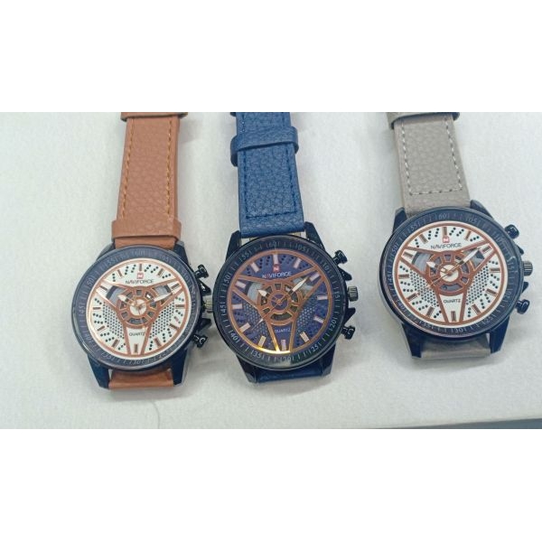 Stylish Round Dial Leather Strap Fashionable Watch For - Image 3