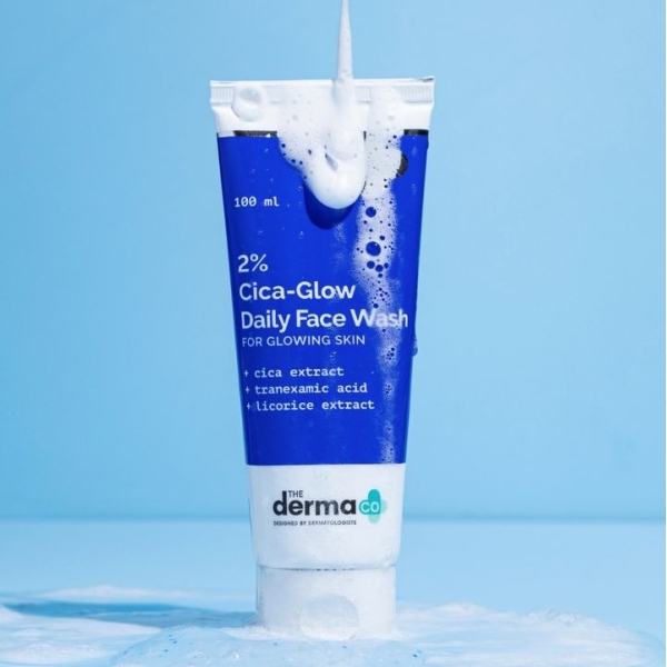 The Derma Co. 2% Cica-Glow Daily Face Wash with Tranexamic Acid & Licorice Extract - 100ml - Image 4