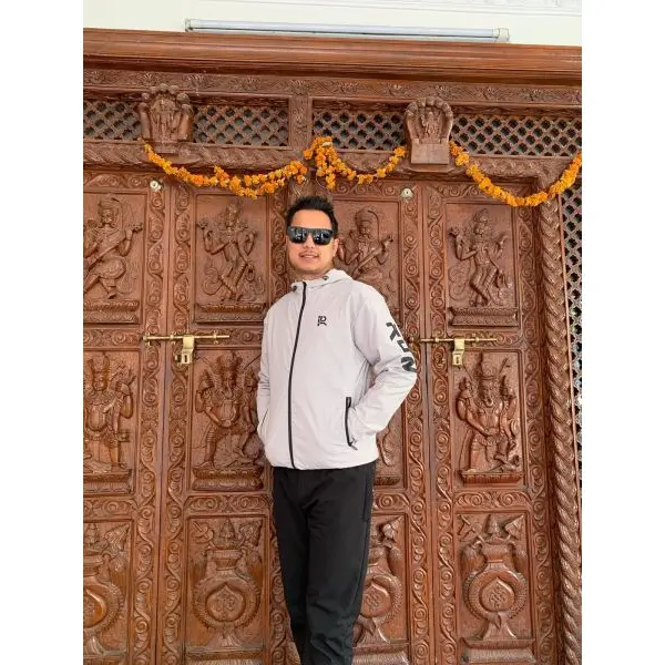 Unisex Summer Stylish Wrinkle Windcheater Jacket. - Image 2