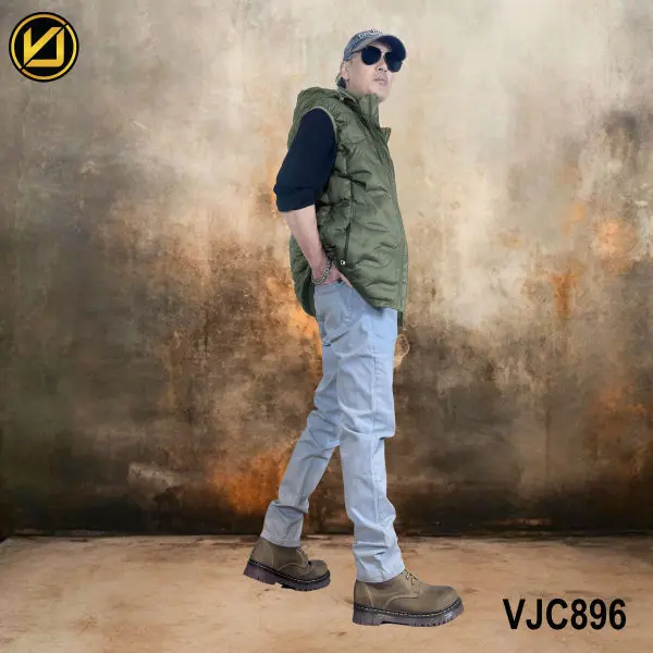 VIRJEANS (VJC896D) Half Dawn Ultra Light Jacket For Men- Green - Image 3