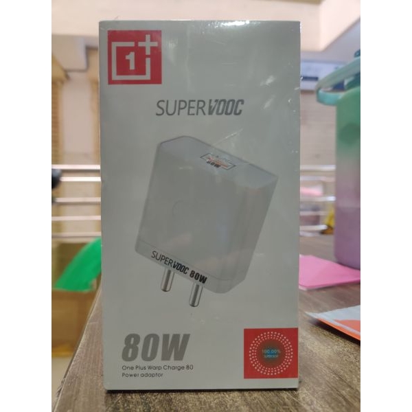 White OnePlus 80W Mobile Charger With Dash Type-C Cable Red - Image 3