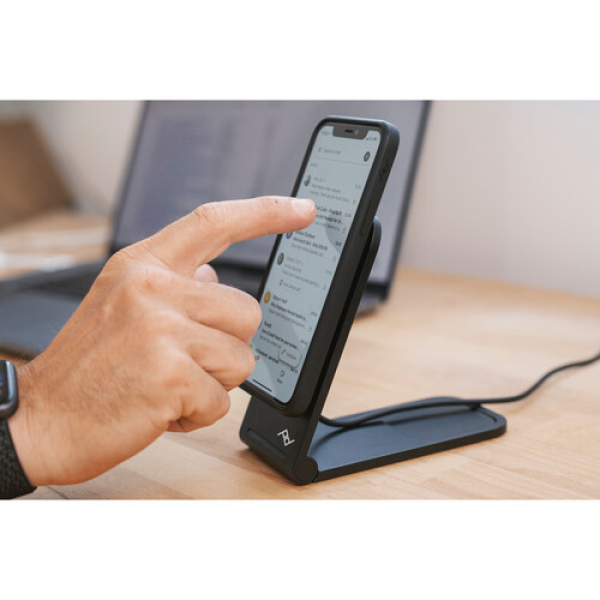 Peak Design Wireless Smartphone Charging Stand - Image 4
