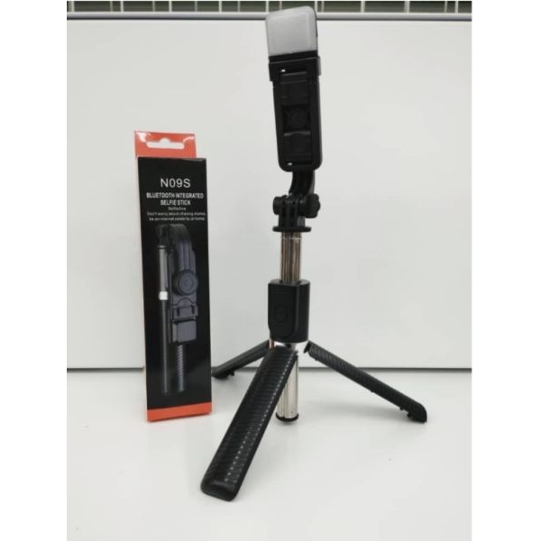 With Light And Without Light Adjustable Multifunctional Selfie Stick For Mobile & GoPro With Bluetooth Remote - Image 4
